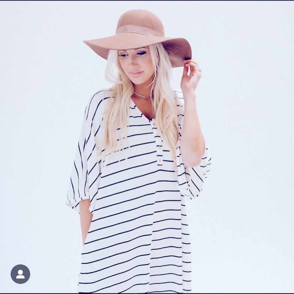 White and black stripe dress. Working buttons!